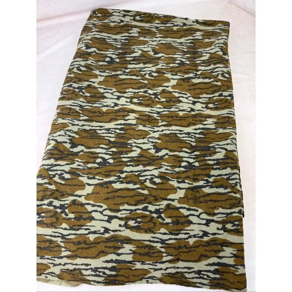 Vintage Realtree Style Camouflage Fabric Thick Fleece 54x64”
